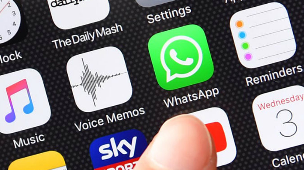 Pakistan Urges YouTube, WhatsApp to Combat Fake News