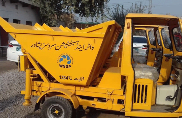 Peshawar Gets Trash Rickshaws | propakistani.pk