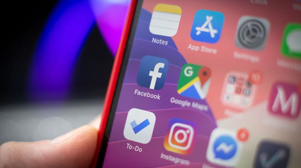 Facebook Paid Teens to Spy on Their Phones