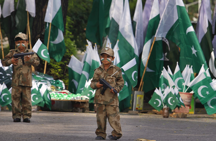 Pakistan Is the Most Patriotic Nation in Asia: Report | propakistani.pk