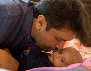 Good News! Government Extends Paid Paternity Leaves to 10 Days | propakistani.pk