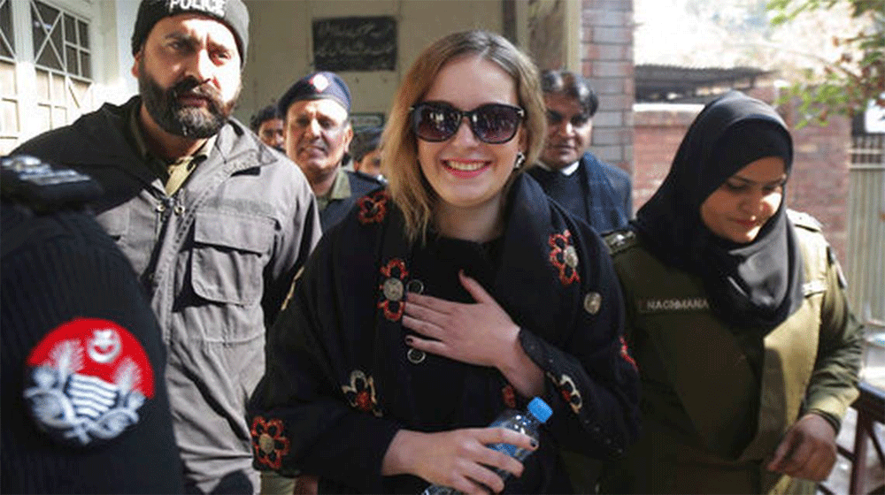 Czech Model Tereza Faces Upto 10 Years in Jail for Drug Smuggling | propakistani.pk