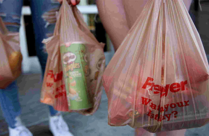Peshawar Takes Leads & Bans Use of Plastic Bags in the City | propakistani.pk