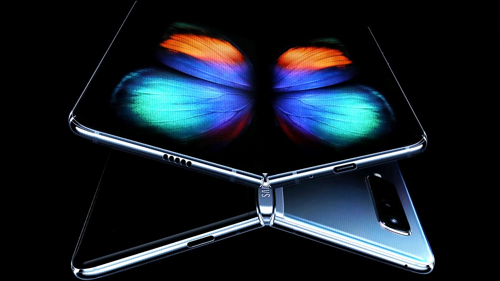 Samsung Launches its First Foldable Phone With 6 Cameras