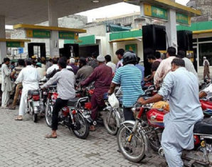 No Helmet No Fuel’ Being Defied Openly in Rwp, Isb