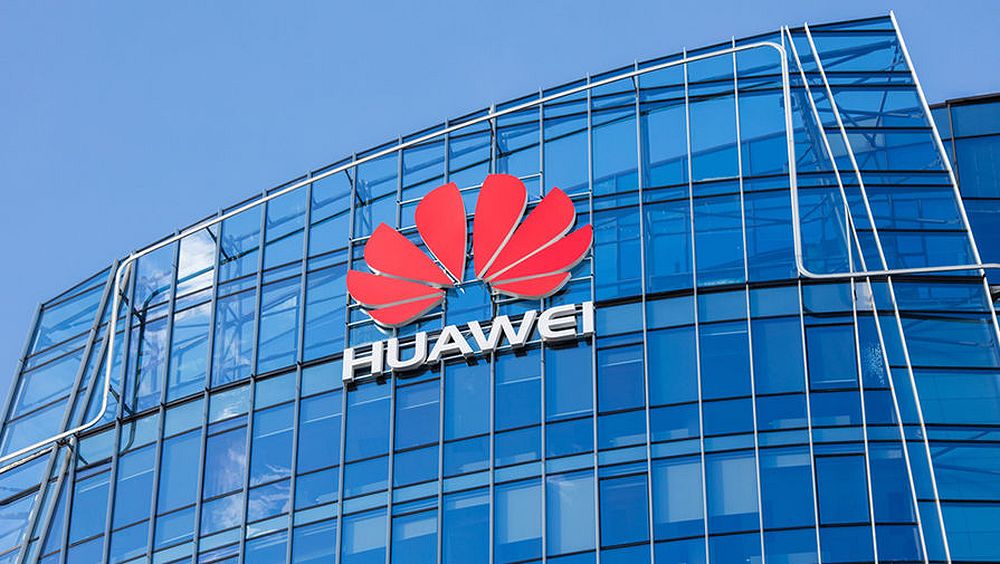 Huawei Removes Lockscreen Ads Plaguing P-Series Phones