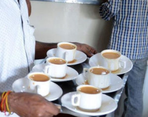 'We're Being Treated as Tea Boys' Customs Personnel’s Complaint on Citizen Portal Says | propakistani.pk