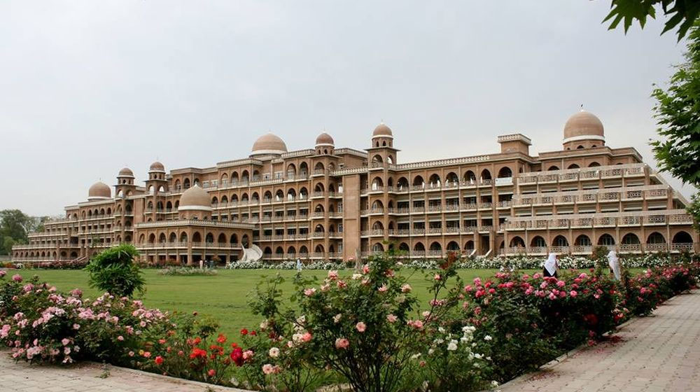 Peshawar University Closed Indefinitely After On-Campus Murder