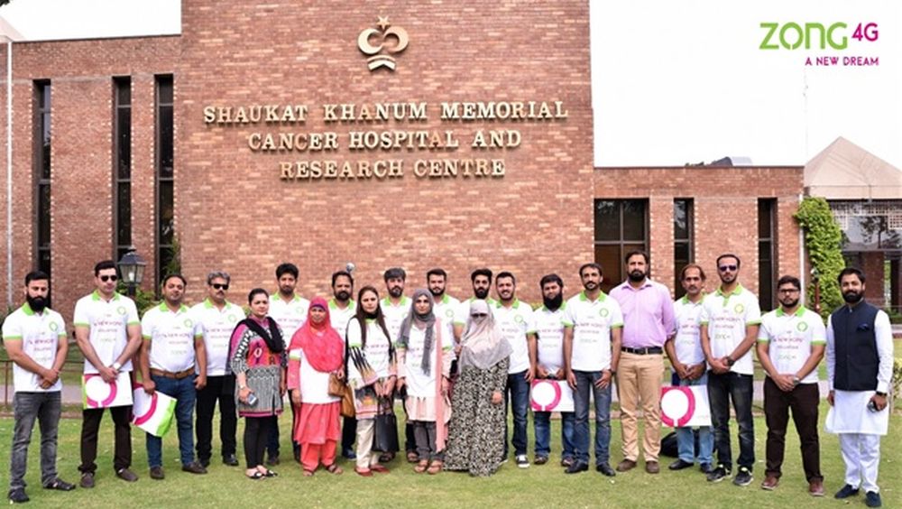 Zong 4G’s “A New Hope” Volunteers Spread Happiness at Shaukat Khanum Hospital