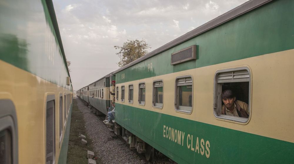 Pakistan Railways Partially Privatizes Over a Dozen Passenger Trains