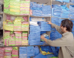 KP Cracks Down on Plastic Bags Makers and Sellers | propakistani.pk