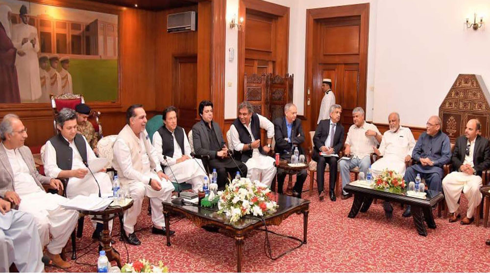 PM Khan Rejects Textile Traders’ Demand to Withdraw the CNIC Condition