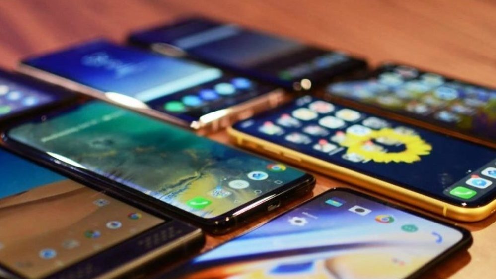 Top 5 Smartphones You Can Buy For Less Than Rs. 25,000