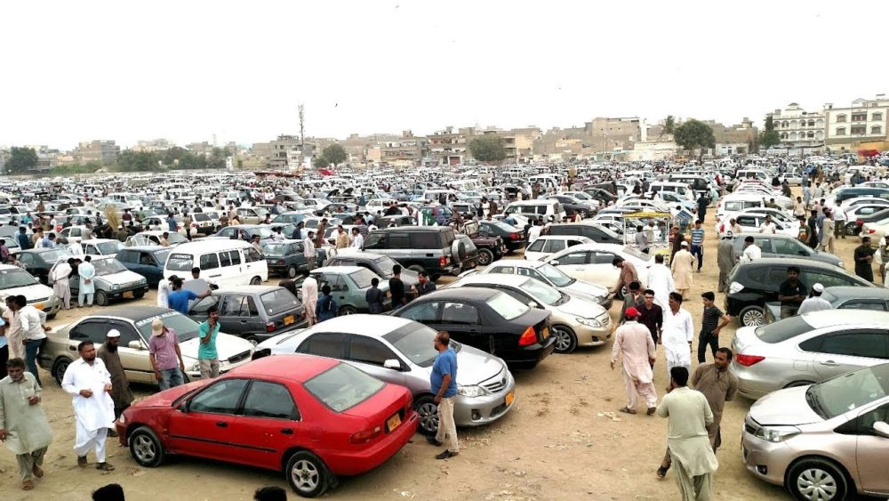 Car Sales in Pakistan Drop to Lowest Level Since 2009