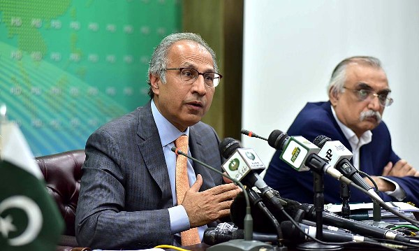 Pakistan is Now Moving Towards Economic Stability: Adviser to PM