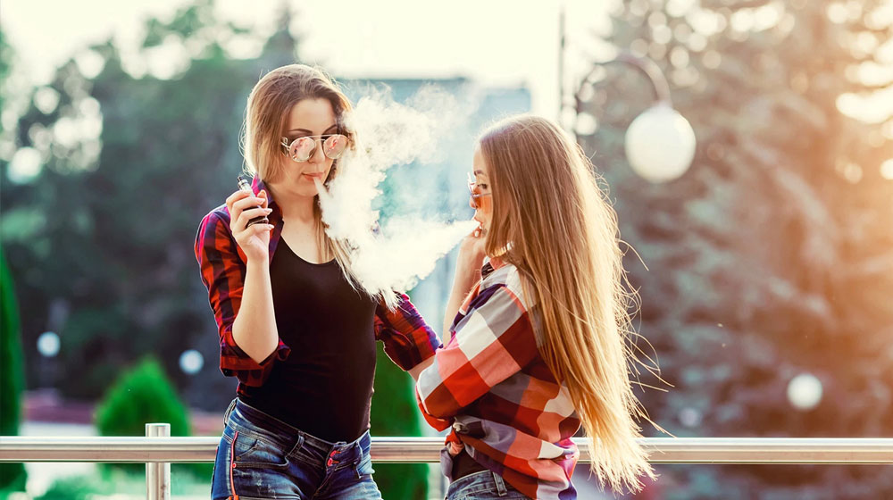 E-Cigarette Users With Lung Problems Are on The Rise in US