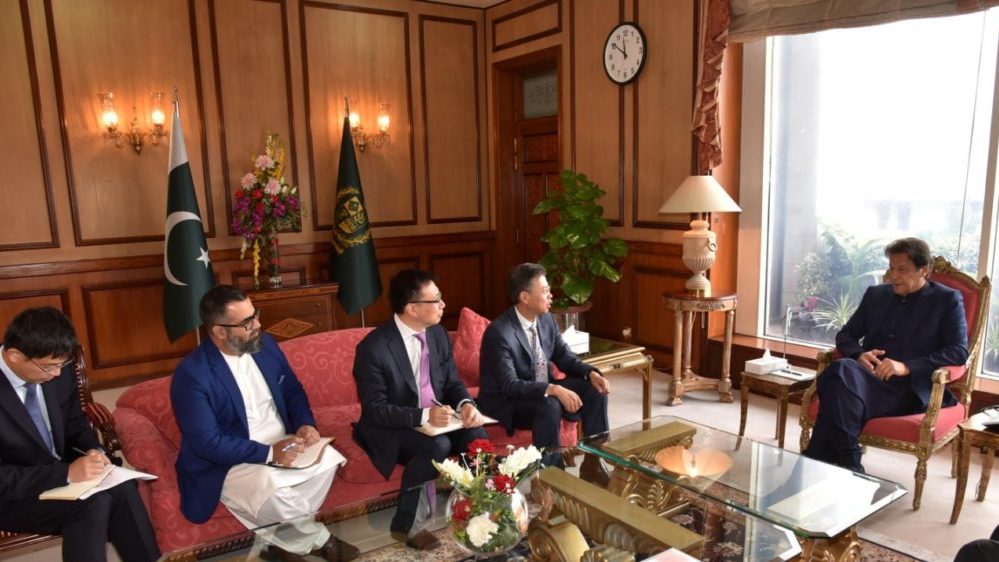 Huawei Interested in Helping Pakistan Develop a Digital Economy: Huawei Chairman to PM Imran