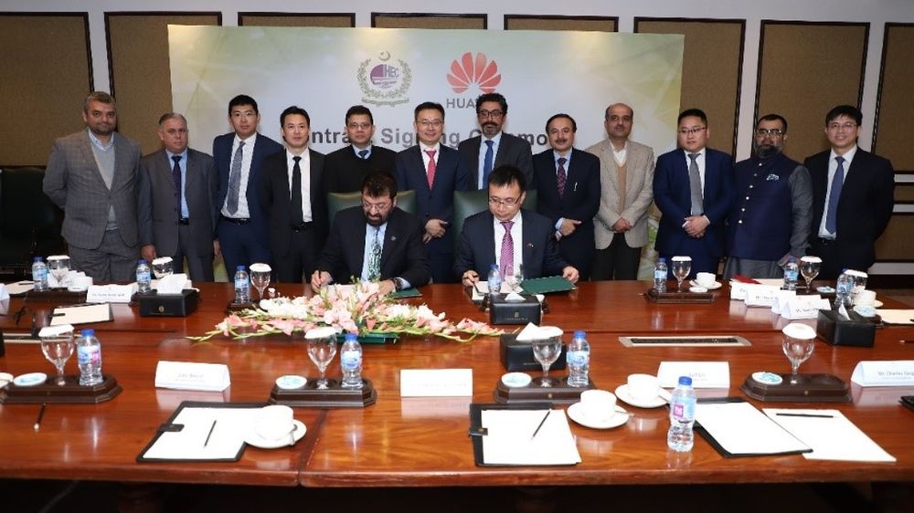 HEC & Huawei Sign Contract to Set Up 8 New ICT Academies