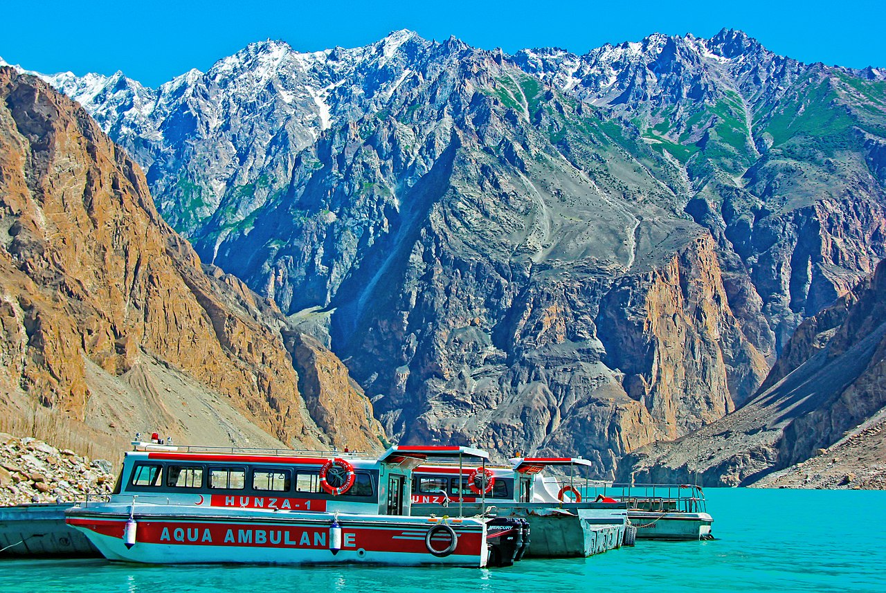 main tourism spots in pakistan