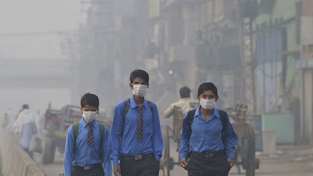 Air Pollution in Pakistan Has Reduced People’s Lifespan by Several Years: Report