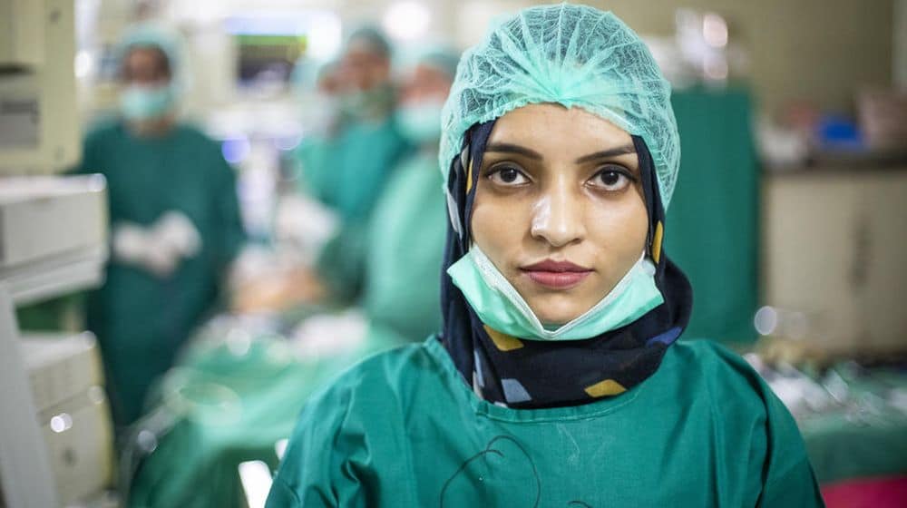 This Afghan Refugee Doctor is Winning Praise for Saving Lives in Pakistan