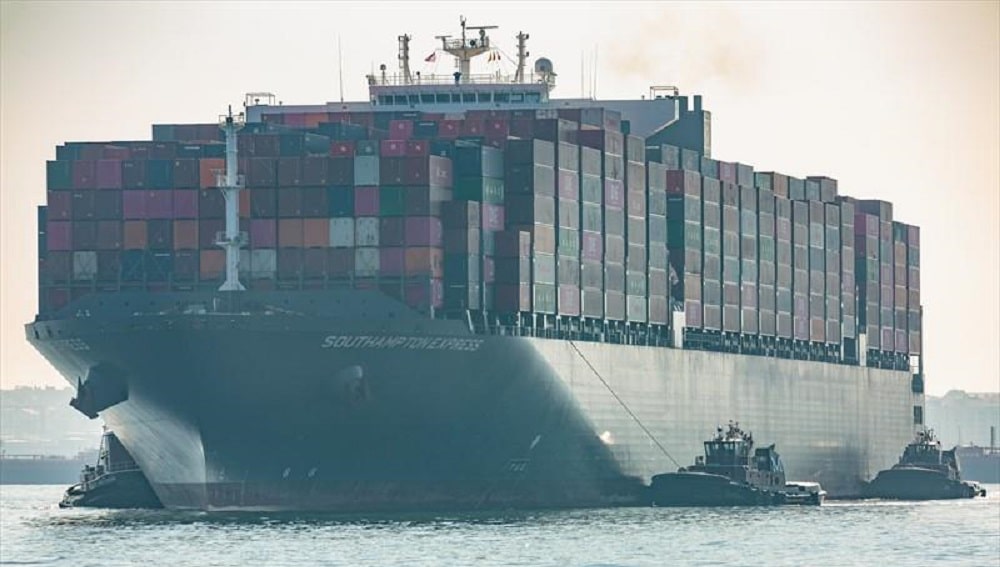 Karachi Port Docks its Biggest Container Ship Yet