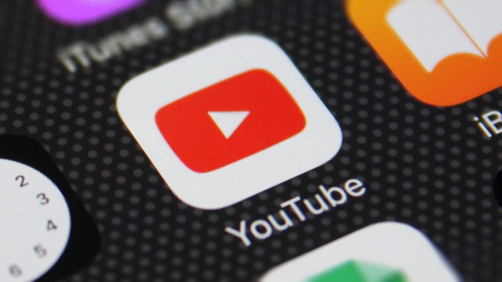 Supreme Court Hints at Banning YouTube in Pakistan