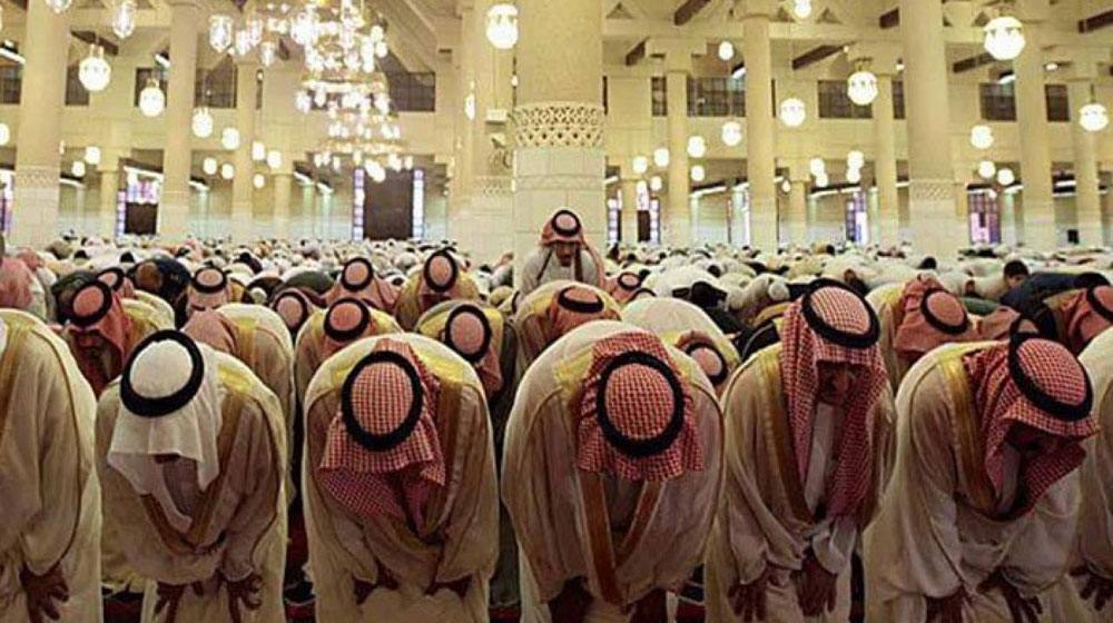 Saudi Arabia Bans Taraweeh Prayers in Mosques This Ramzan