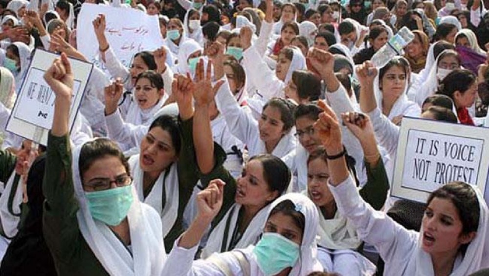 Sindh’s Young Nurses Boycott Work Amid the Coronavirus Pandemic