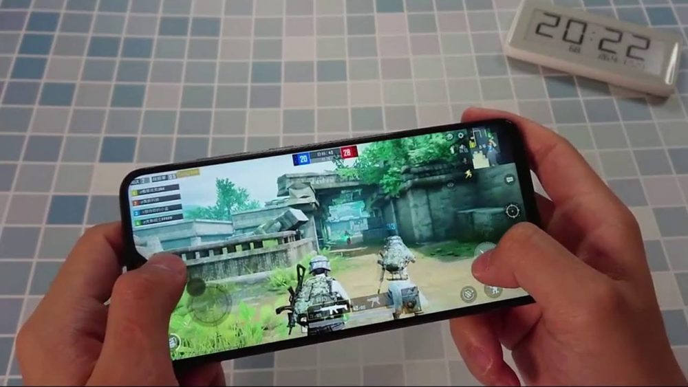 This $200 Phone Beats Samsung Galaxy S20+ in Gaming