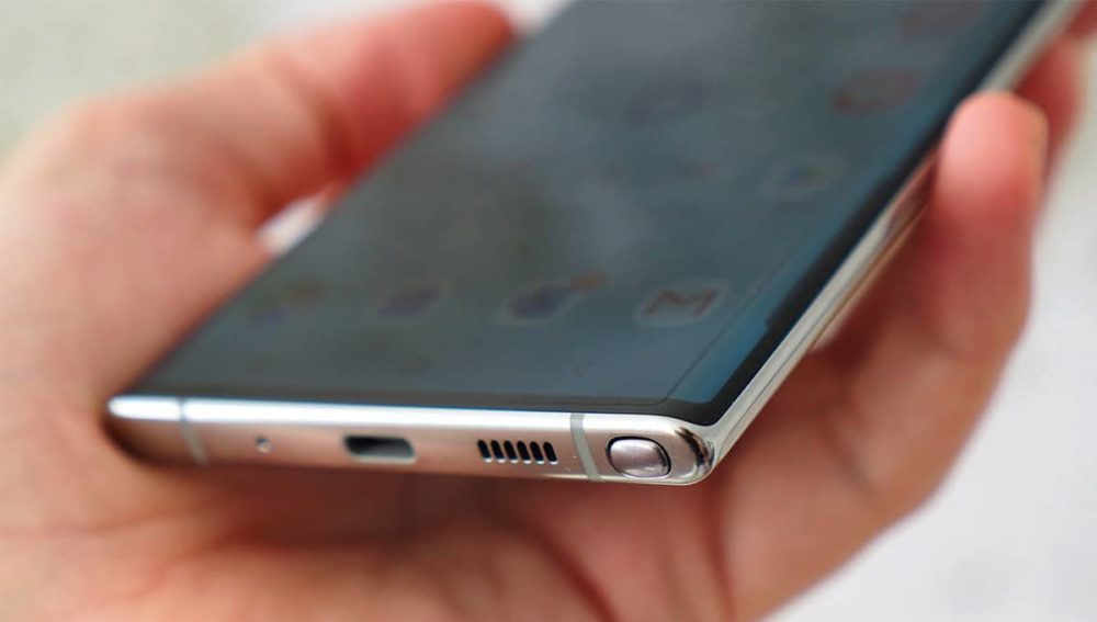 Samsung Galaxy Note 20 Cases Reveal a Curved Screen [Leak]