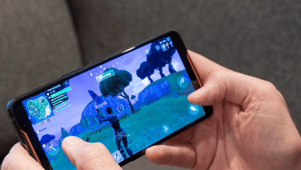 Lenovo’s First Ever Gaming Phone Launches Next Month