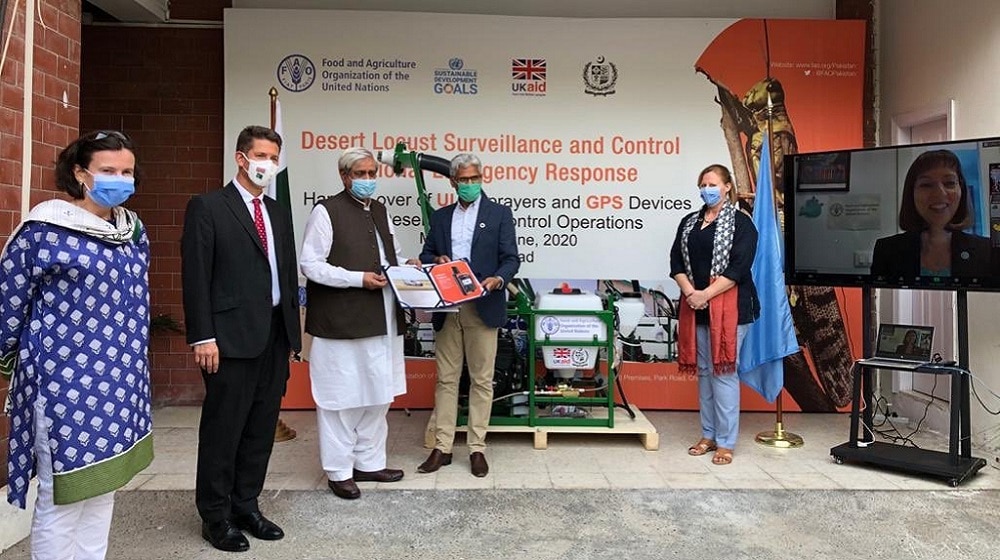 UK’s Micron Sprayers Arrive in Pakistan to Fight Locust Infestation