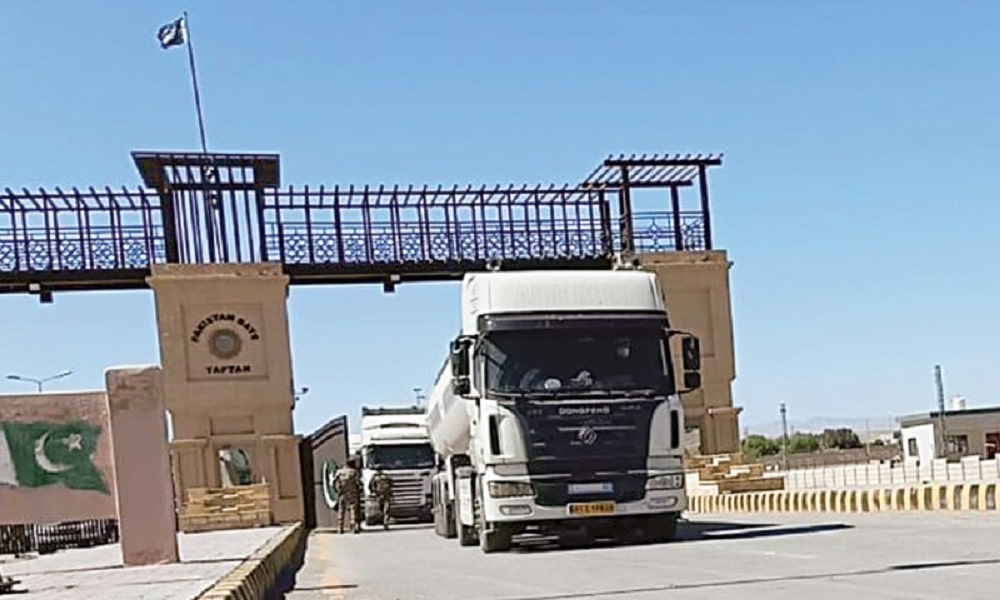 Pakistan-Iran Border Reopened to Allow Mango Exports