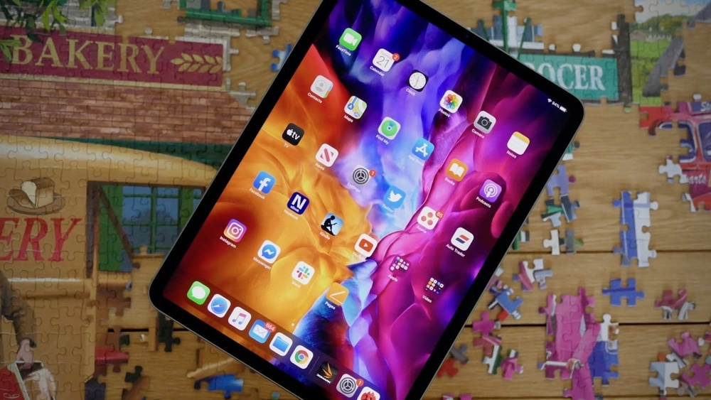 Apple to Launch New iPad Pro Despite Display Shortage