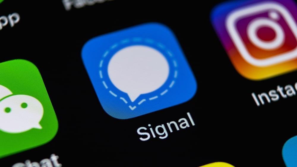 Signal Messenger Rolls Out a Face Blurring Feature That Works With Other Apps