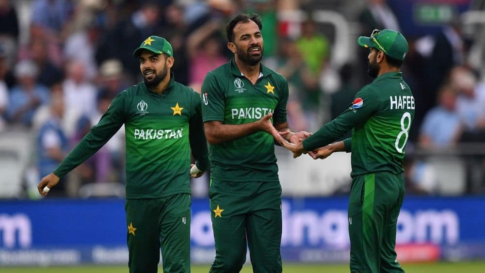 Remaining 6 Pakistan Players to Land in England on Last PIA Flight Before the Ban