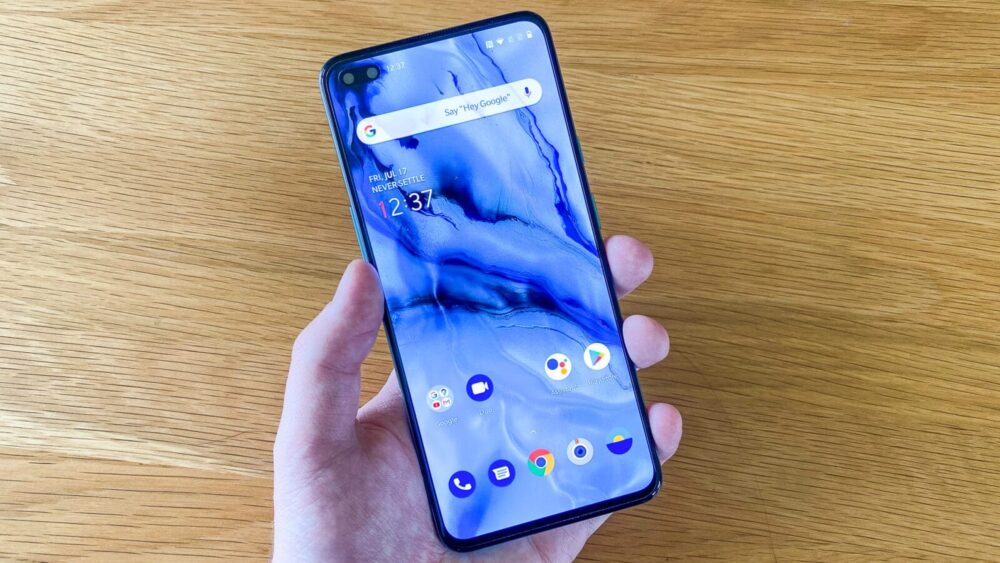Here’s Your First Look at OnePlus 9 Pro [Live Images]