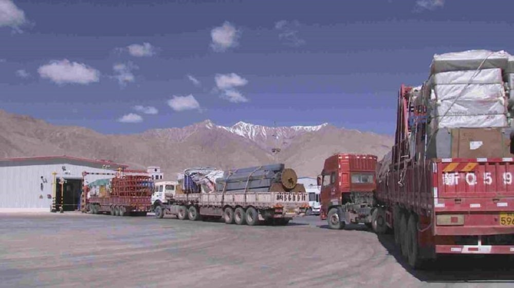 Pakistan Temporarily Resumes Trade With China Through Khunjerab Pass