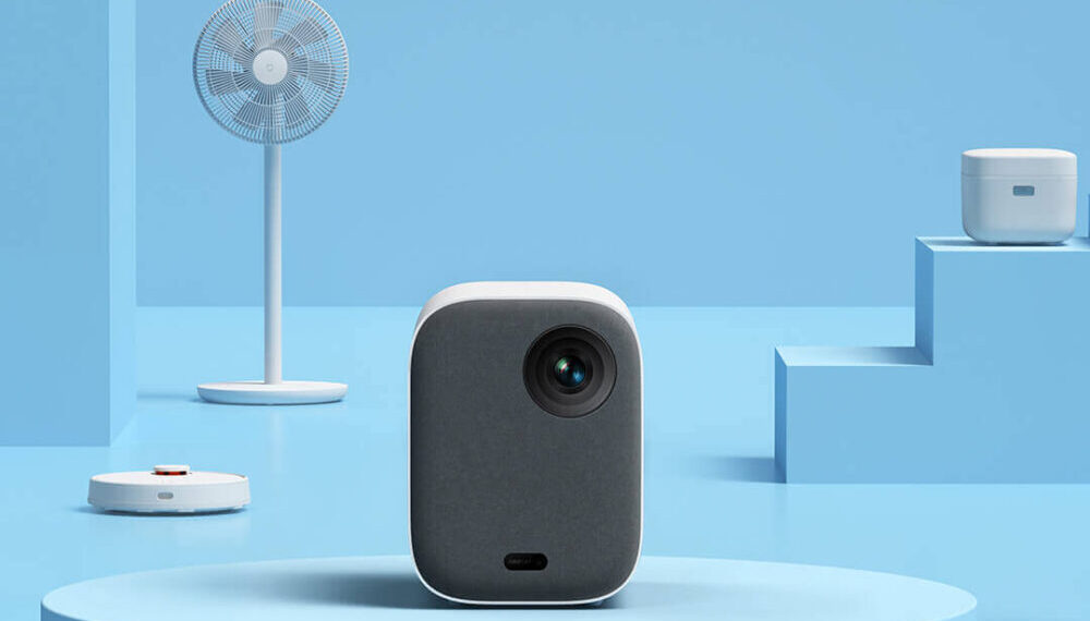 Xiaomi Crowdfunds a Voice-Controlled Portable Projector