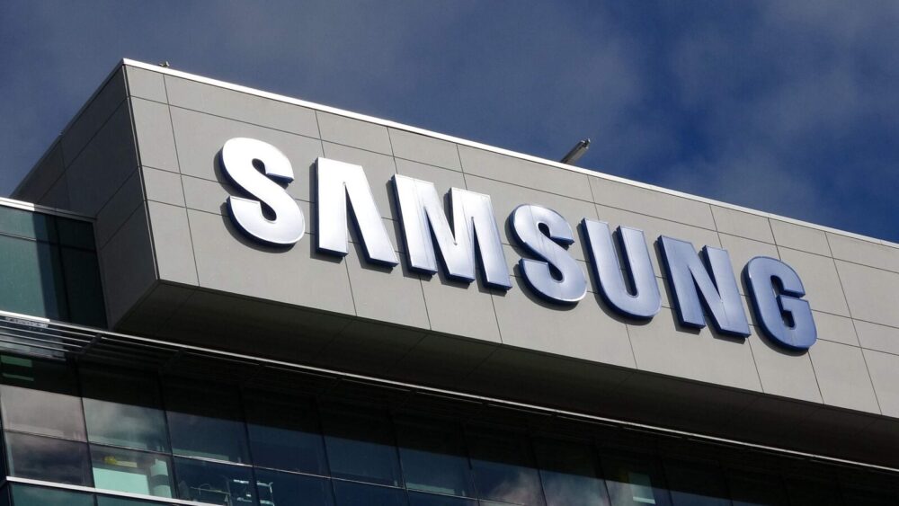 Lucky Motors to Make Samsung Smartphones in Pakistan