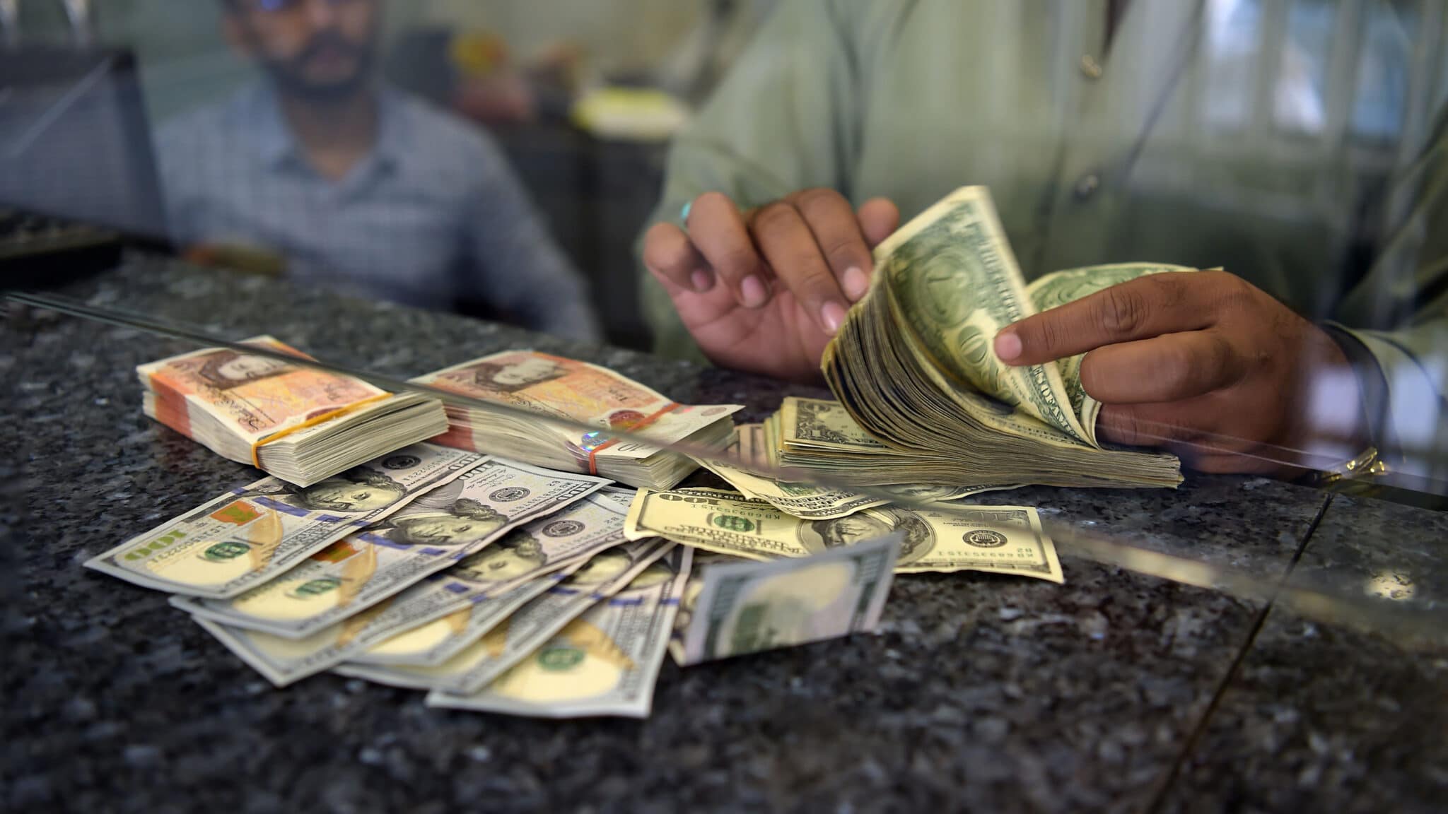 Dollar Collapse | ProPakistani