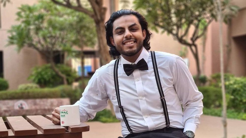 Award-Winning Pakistani Student Invents ‘Pain-Free’ Needles
