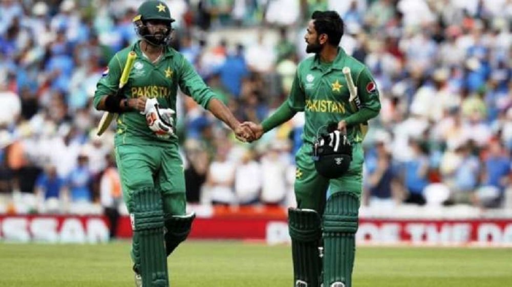 Imad & Hafeez to Leave Squad After T20I Series