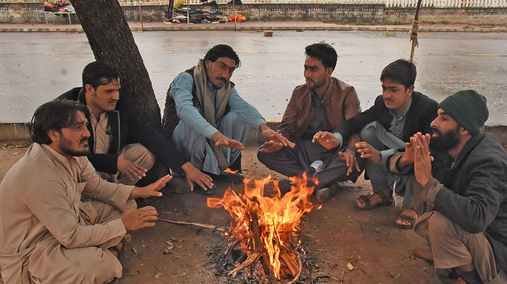 Karachi’s Cold and Dry Weather Spell to Continue Until Tomorrow