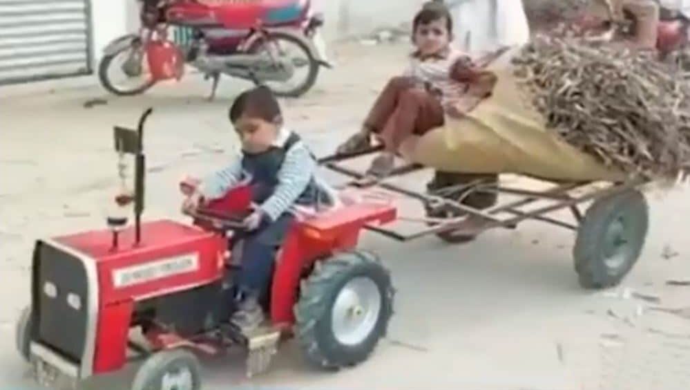 Man From Layyah Develops an All-Electric Mini Tractor