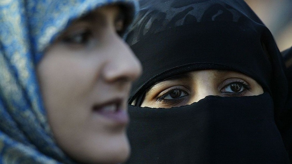 Swiss Govt to Hold Referendum for Ban on Niqab a Day Before Women’s Day