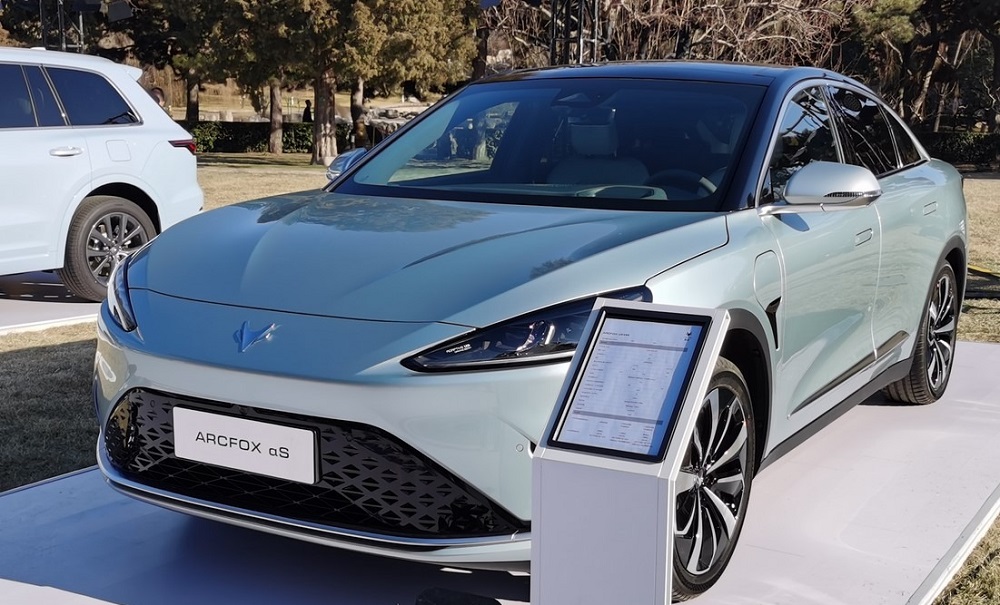Huawei and Arcfox Unveil World’s First Self-Driving 5G Electric Car