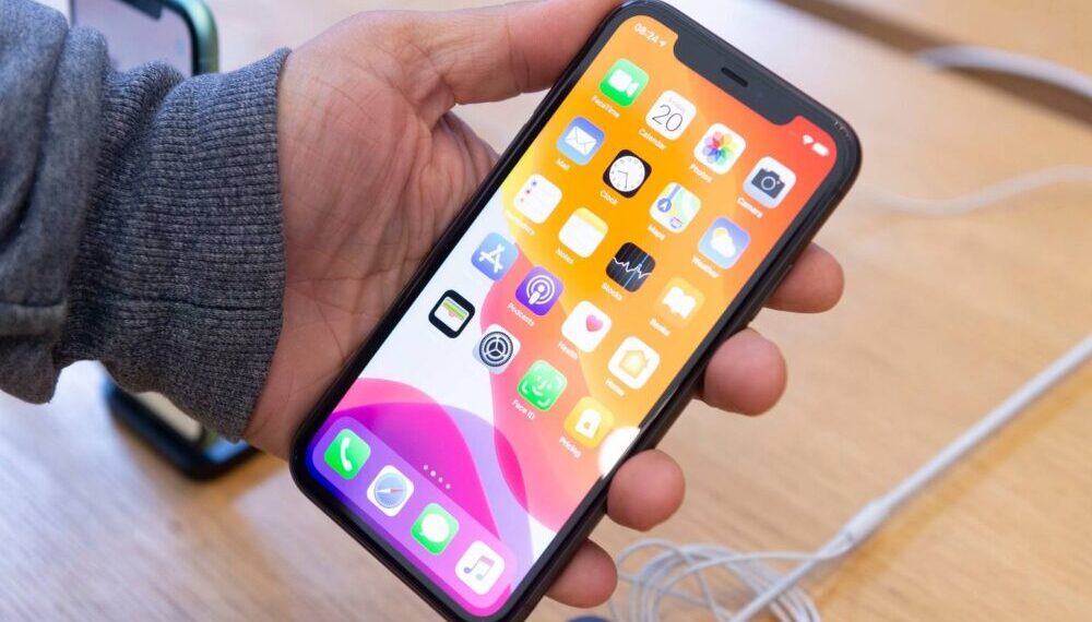 iPhone 13 Has a Smaller Notch Than iPhone 12 [Images]