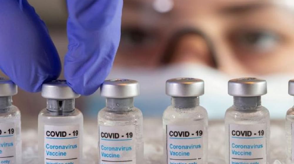 Pakistan Begins COVID-19 Vaccination Drive for People Aged 15 to 17